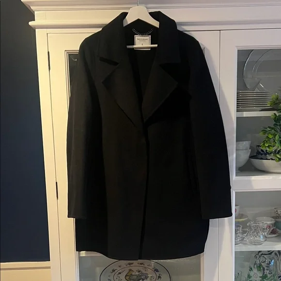 Elegant Navy Trench Coat
Belle and Bloom Ex Boyfriend jacket - Picture 3 of 10